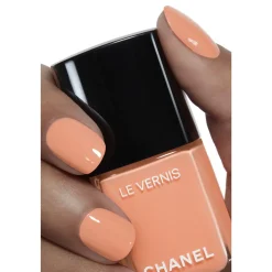 Sale NAGELLACK – FARBE UND GLANZ MIT LANGEM HALT Nagellack